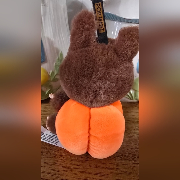 Pumpkin Labubu - Picture 3 of 3